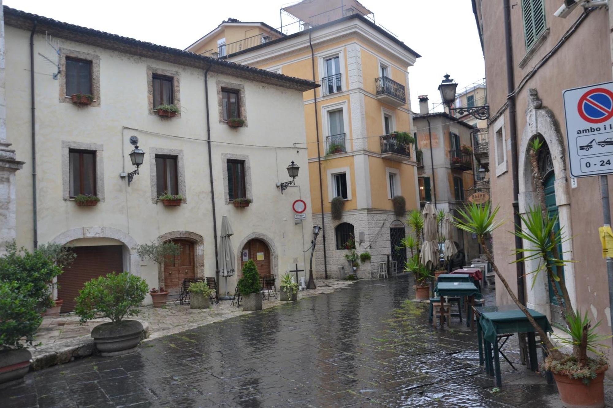 Casa Edera Lägenhet Isola di Liri Exteriör bild